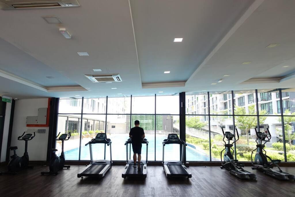 8Pax Cozy Home Stay Jazz Suites 1 Vivacity Kuching Sarawak 3Br Экстерьер фото